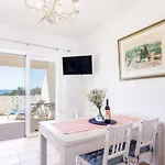 Cozy & Luxurious Getaway - 3 Decks Oceanview & Pool - Sao Jose Λάγος