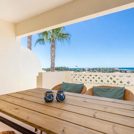 Cozy & Luxurious Getaway - 3 Decks Oceanview & Pool - Sao Jose *