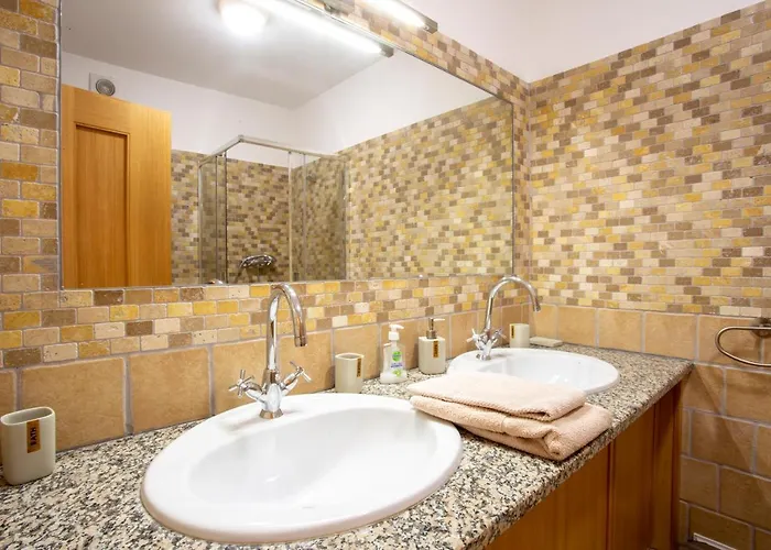 Cozy & Luxurious Getaway - 3 Decks Oceanview & Pool - Sao Jose *